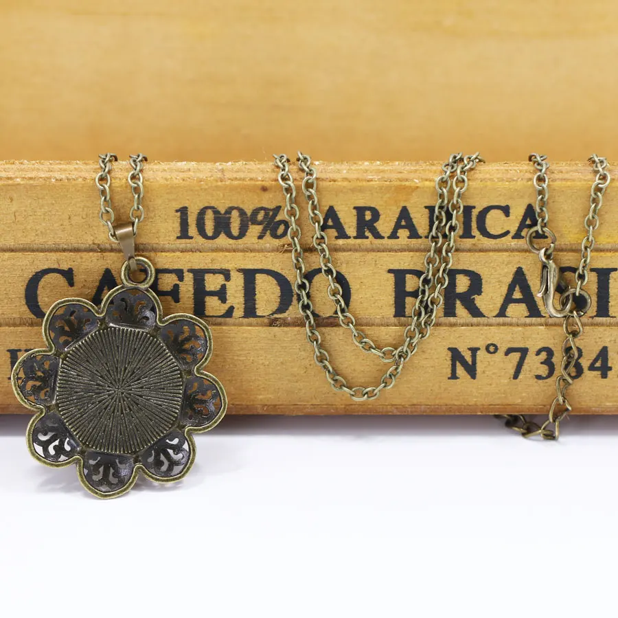 NingXiang Retro Flower Pendant Buddhism OM Symbol India Mandala Necklace For Women Glass Cabochon Zen Picture | Украшения и