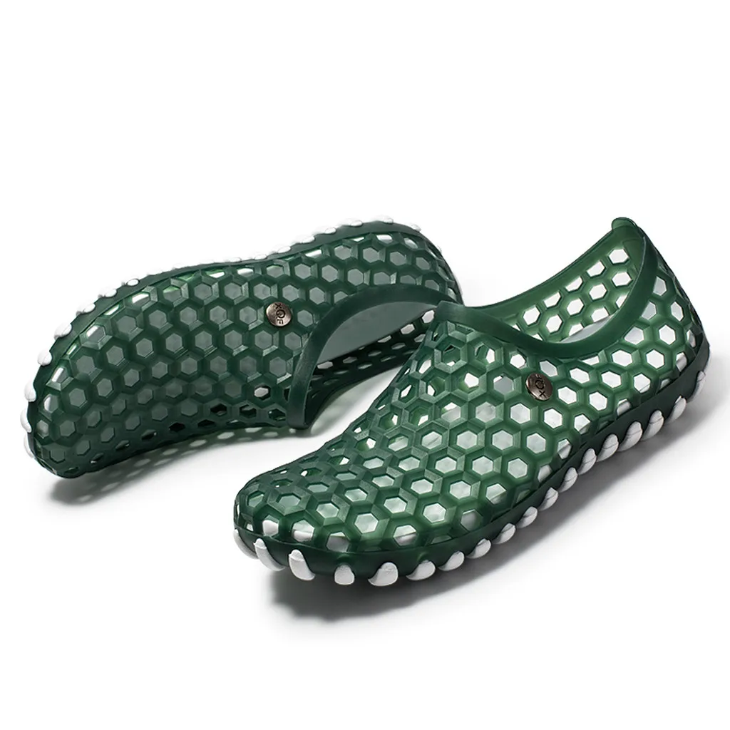 Men Sandals Summer Hollow Slippers Men Lightweight Beach Casual Shoes Outdoor Male Sandals Water Shoes Sandalia Masculina