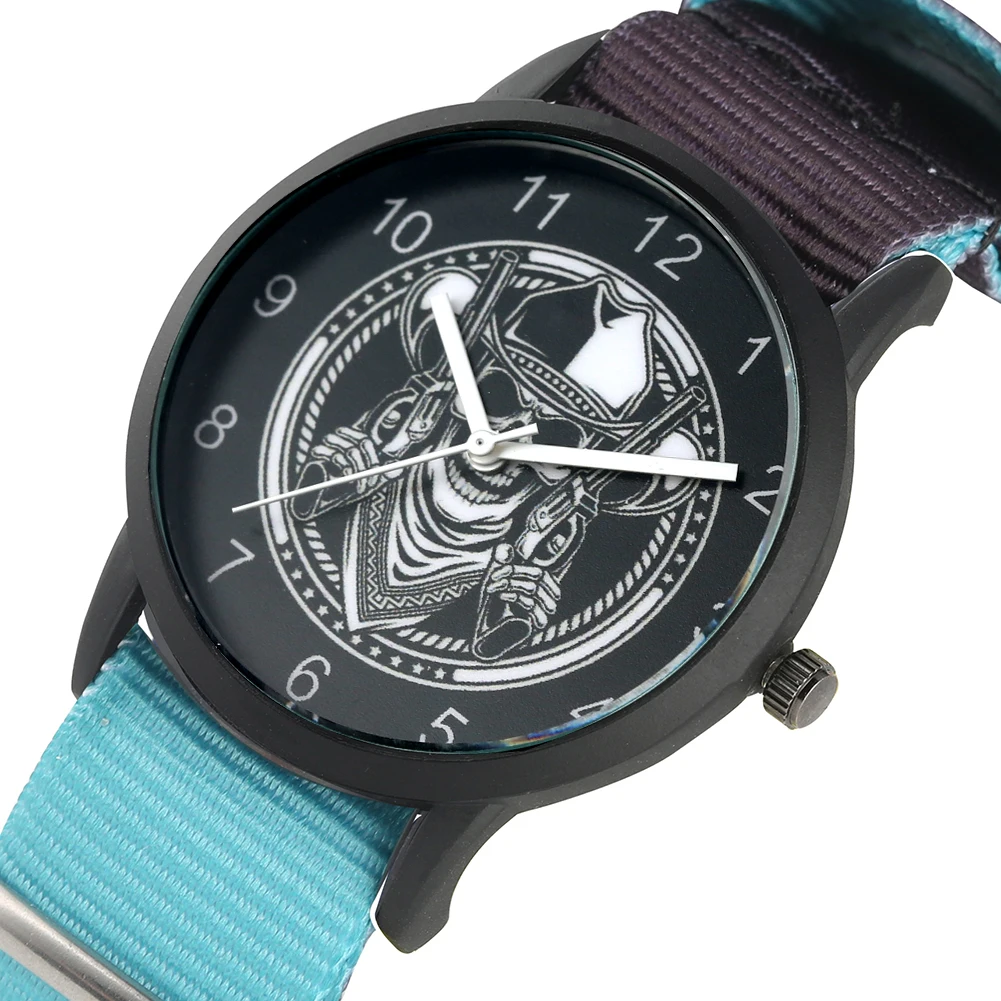 Men's Watch Skull Holding a Double Gun Pattern Quartz Nylon Strap Wristwatch for Male | Наручные часы