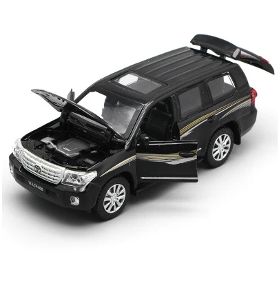 Черный Высокая имитация 1:32 автомобилей Toyota LAND CRUISER литые под давлением модели автомобилей игрушки с вытягивающимся назад звуковым светом для детей Детские игрушки - Цвет: Черный