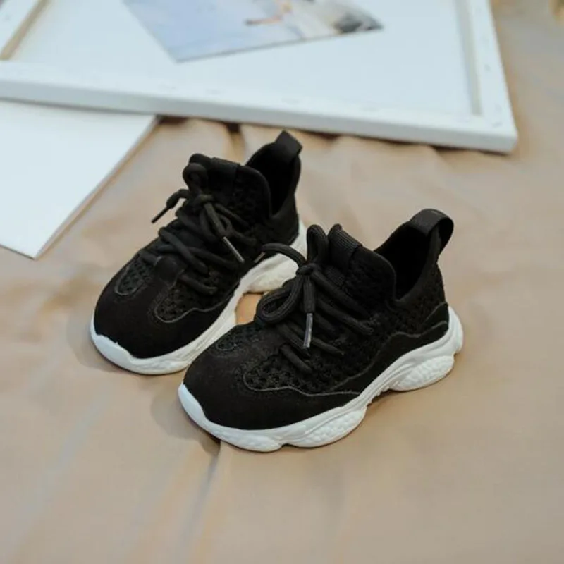 Повседневная сетчатая обувь на плоской подошве со шнуровкой и перекрестной для