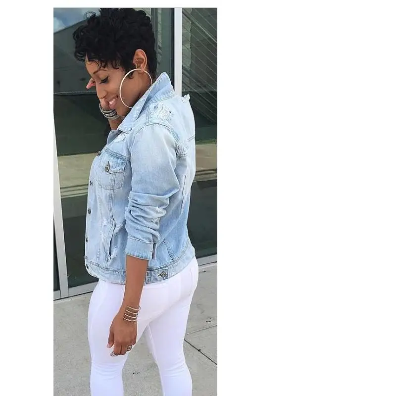 Женская джинсовая куртка ATHVOTAR синяя с дырками верхняя одежда размера плюс для