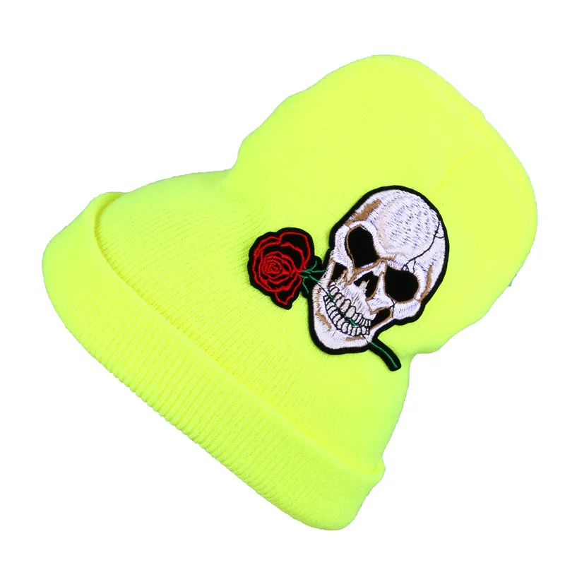 Мужская и женская шапка CRUOXIBB теплая вязаная с черепом красной розой на осень зиму