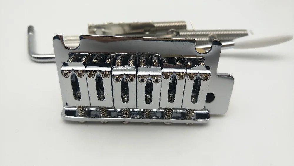 Гитарный мост один vibrato медное основание подходит для гитара Stratocaster/серебро Сделано в Корее