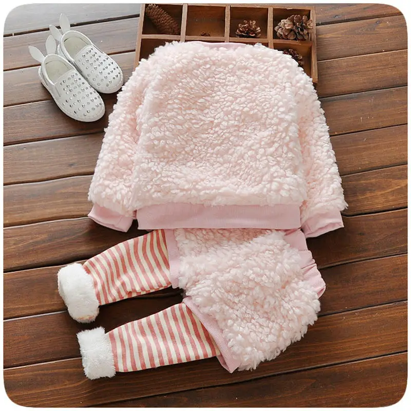 2016 симпатичная пушистая Одежда для девочек полосатый детский спортивный