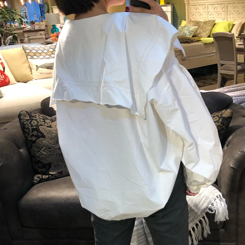 Женская винтажная блузка с длинным рукавом Korobov белая в стиле дворца матросским