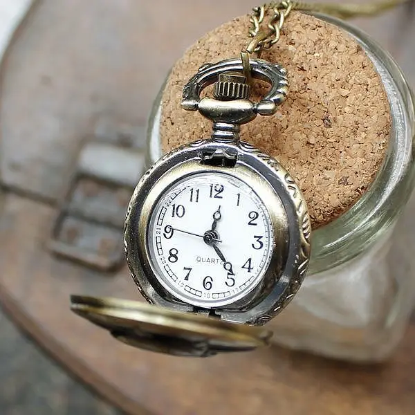 Free Shipping 2014 wholesale dropship new arrival hot sale bronze CF skull watch clock pendant necklace | Наручные часы