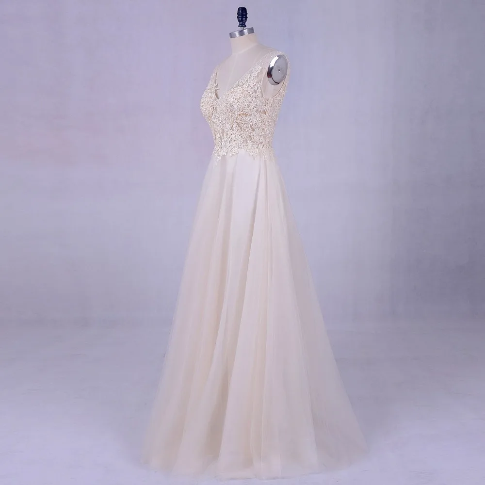 Блестящее платье цвета шампанского с нежным кружевом аппликации из бисера