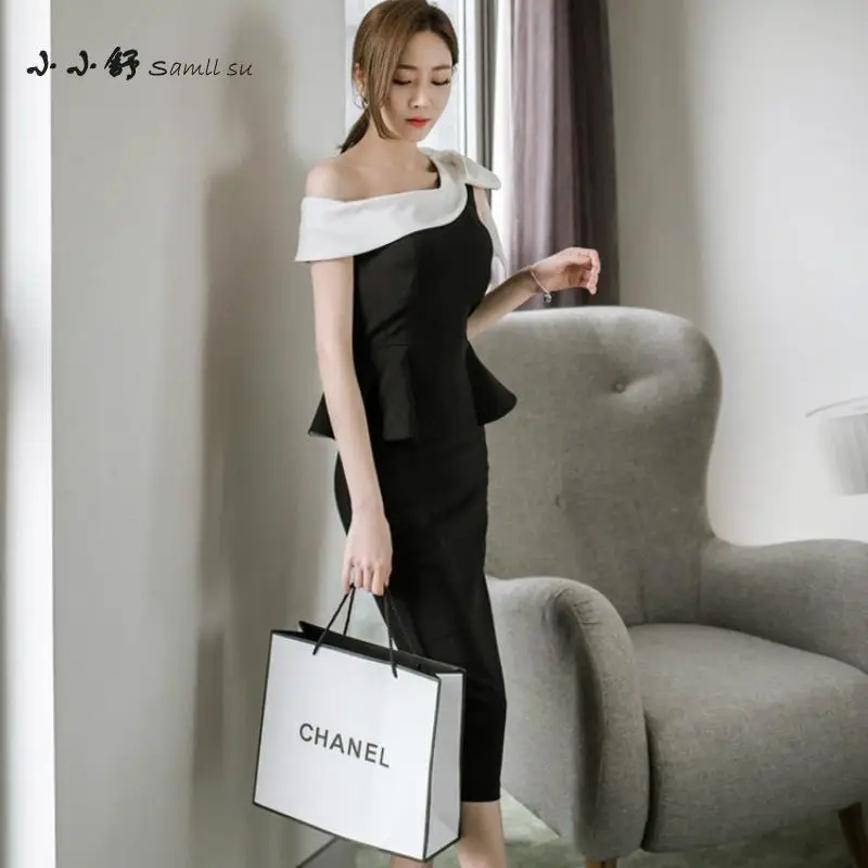 Женское платье карандаш Small Su черное облегающее на одно плечо с вырезом лодочкой