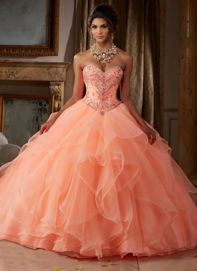 Коралловое платье Quinceanera бальное Стразы Бисероплетение с оборками из органзы