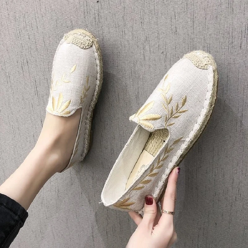 Flat bottom embroidered Lok Fu shoes female 2019 spring and summer new canvas tendon fisherman | Обувь