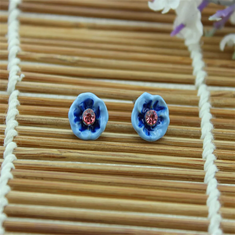 XQ 2015 Бесплатная доставка стильные синие серьги-гвоздики с цветами новая