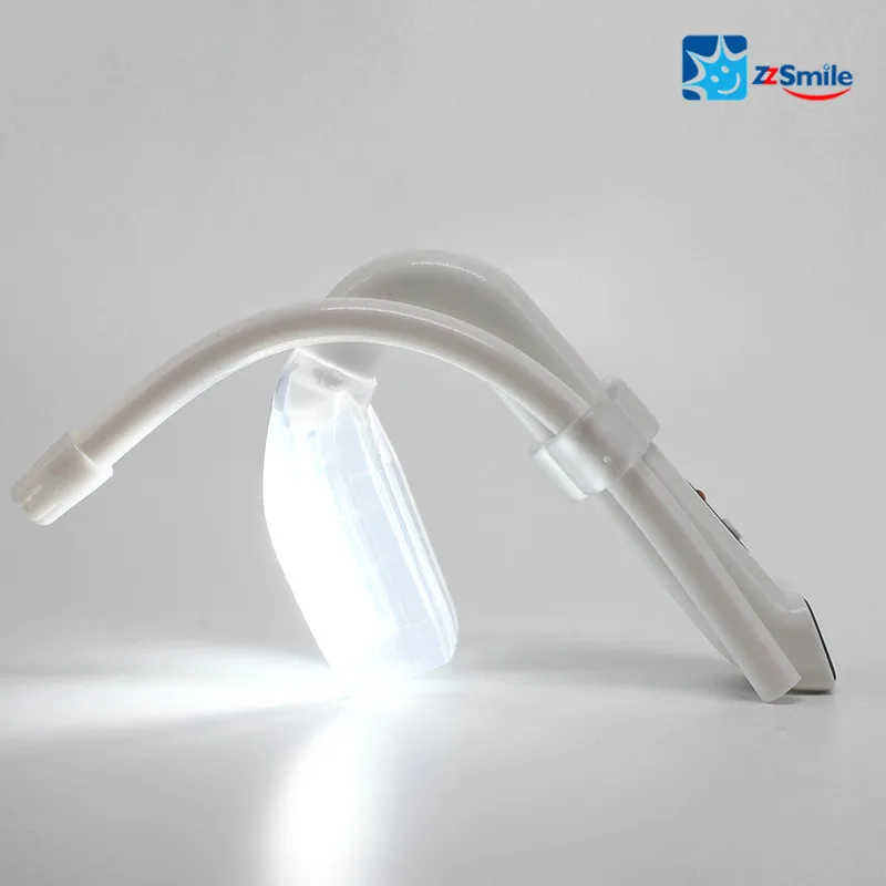 Стоматологический светильник с системой всасывания/Стоматологическая лампа