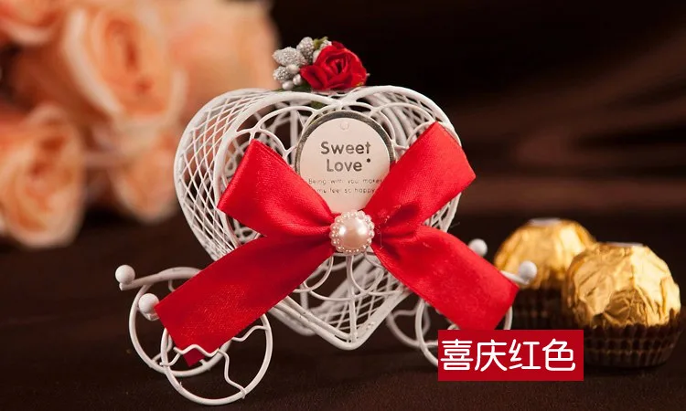 Бесплатная доставка белая Свадебная коробка для шоколада железная каретка