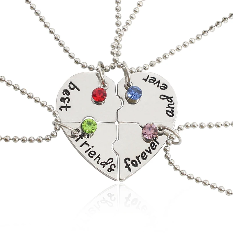 

Best Friend 4 Pcs/Set Women Necklace Broken Heart Pendant Neck Chain Inlaid Rhinestone Alloy Pendant Choker Birthday Gift