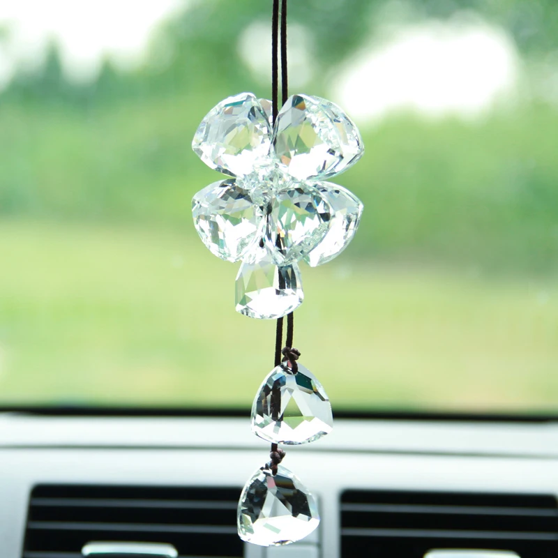 Аксессуар в машину подвеска на зеркало заднего вида виде четырех листного