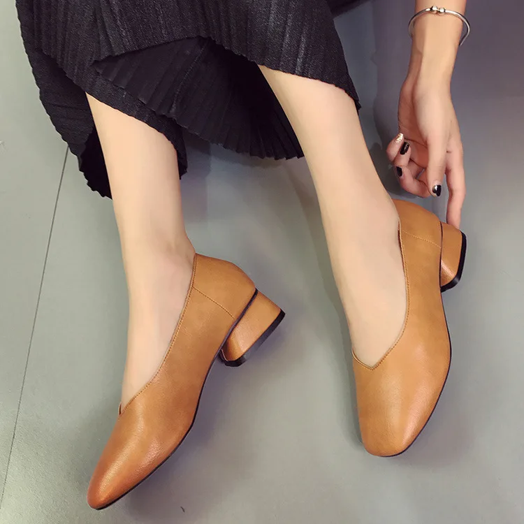 2019 тонкие туфли на толстой подошве женские с закрытым носком в стиле ретро