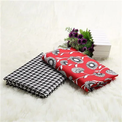 2pcs 50x150cm Твил 2 шт. 50*150 см красный одуванчик печатных хлопок ткань для лоскутное шитье своими руками Дети Сумки для кровати ручной работы кукла Текстиль - Цвет: 2pcs 50x150cm