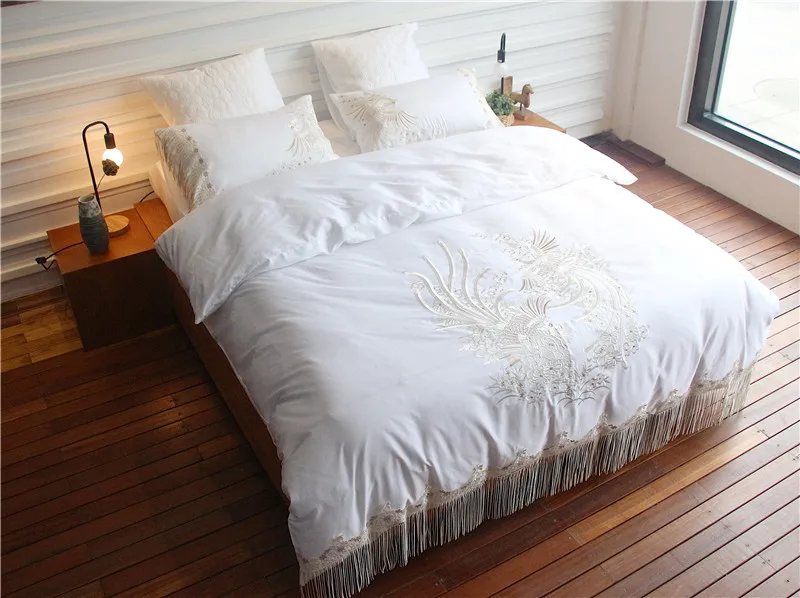 

4pcs White pink egyptian cotton luxury wedding royal bedding set queen king size Embroidery bed duvet cover bed sheet set 36