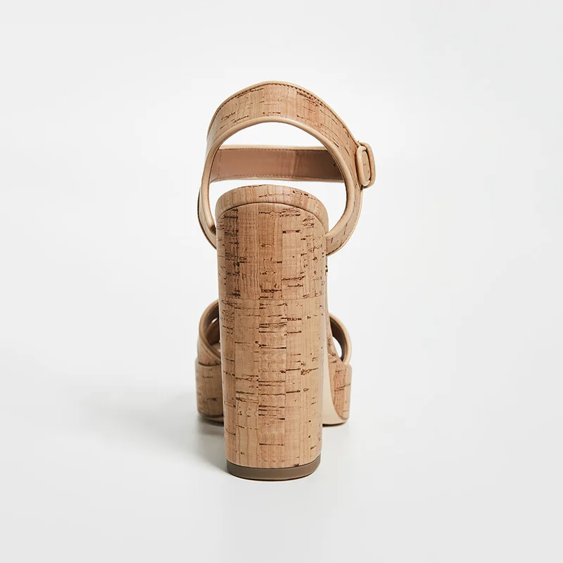 Женские босоножки на массивном каблуке с ремешком пряжке | Обувь