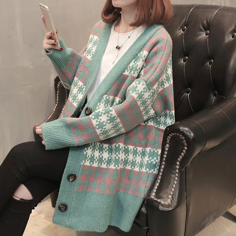 2018 New Autumn Women's Sweater Ladies Casual Loose and Pullover V-neck Long Sleeve Thick Knitted Jacket LP021 |