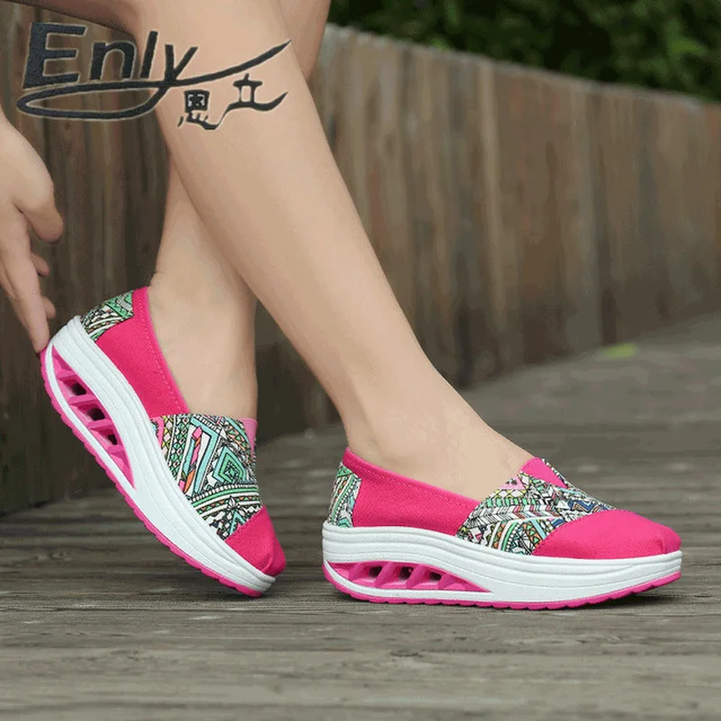 Женская парусиновая обувь новые кроссовки на платформе женская повседневная