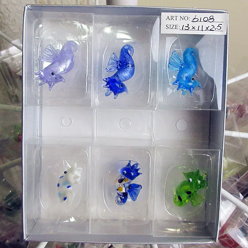 Изготовленные на заказ миниатюрные фигурки лэмпворк из стекла гиппокампа