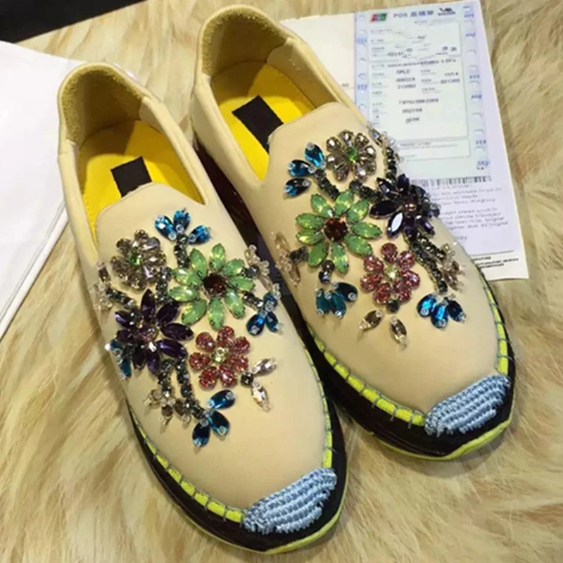 Горячая Роскошный Дизайн Горный Хрусталь Женщины Мокасины Скольжения На Плести