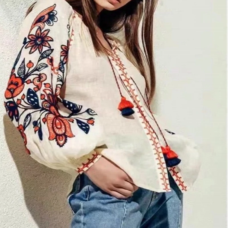 Дизайнерская женская блузка с вышивкой рубашка повседневная свободная