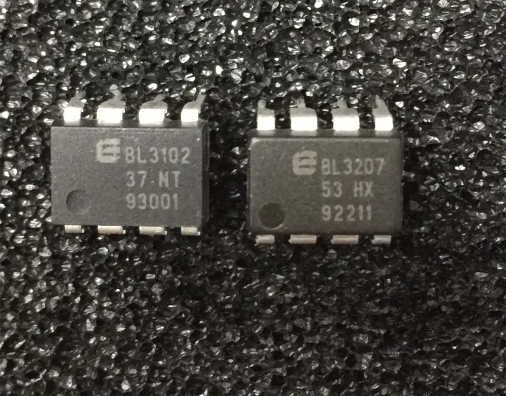 Бесплатная доставка 20 шт./лот BL3102 BL3207 DIP 8 в паре импортные оригинальный одна