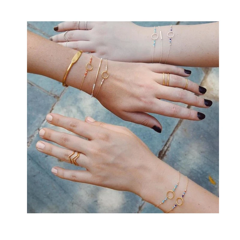 Браслет со сверкающими зелеными бусинами из семян кармы золотистый мерцающий