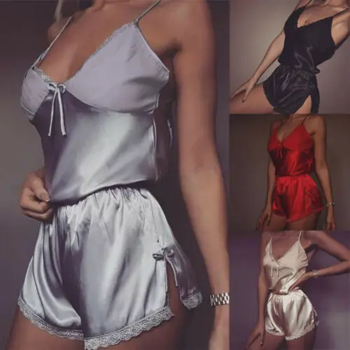 

Women Sexy Solid Color Sling Sleepwear Suit Pajamas Satin Silk Pijamas Sleepwear Deep V Sleeveless Lingerie Set