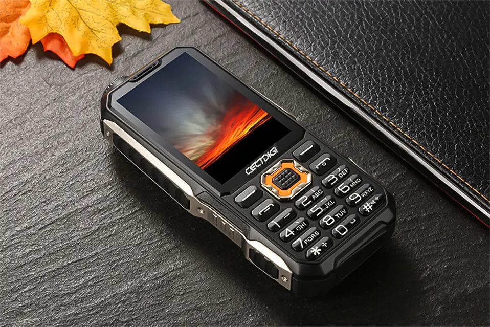 Мобильный телефон с тремя sim-клавиатурой Cectdigi T19, 2,8 дюйма, 15800 мА/ч, внешний аккумулятор, FM радио, GSM, фонарик, Противоударная кнопка, сотовый телефон