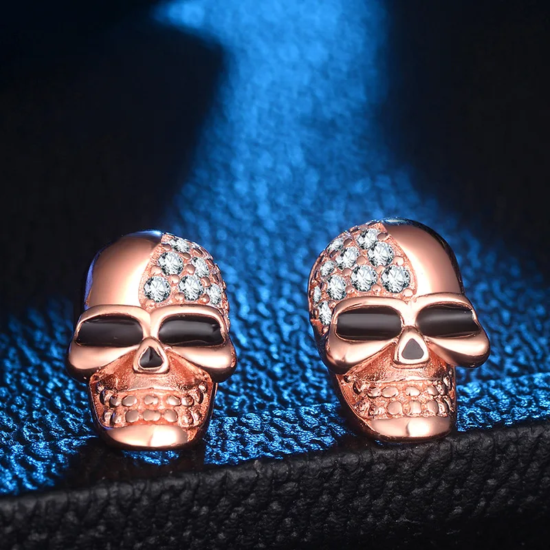 Новые маленькие серьги гвоздики в стиле панк рок готика Череп голова серебряные