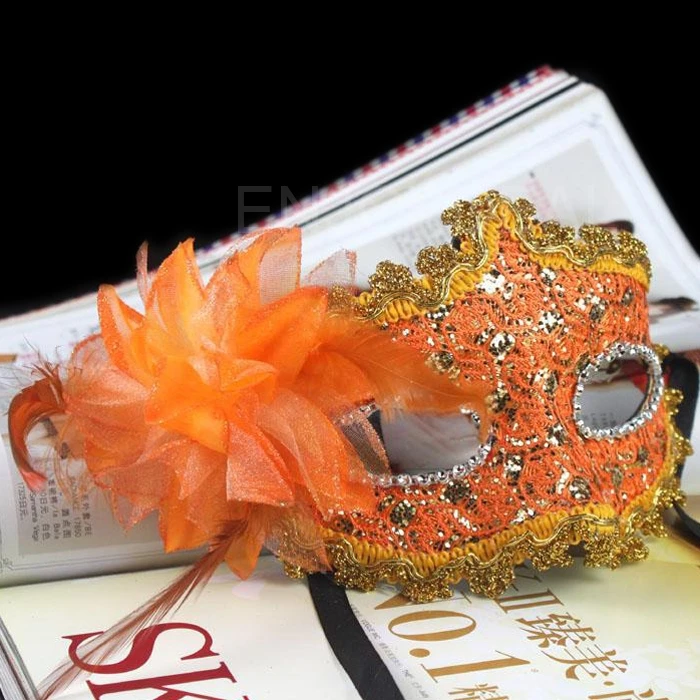 Женские вечерние маскарадные маски роскошные с перьями павлина Маскарадная