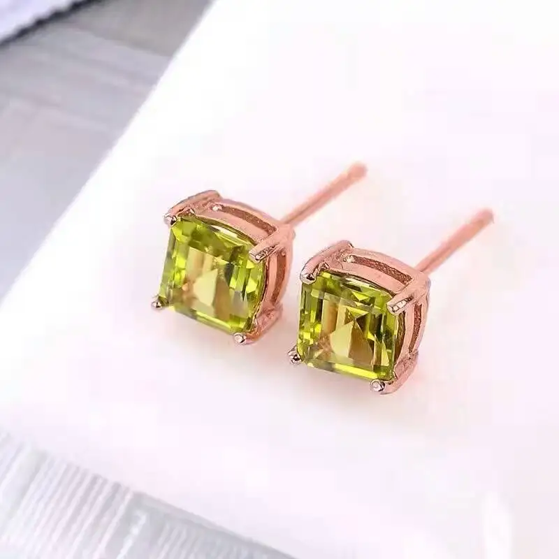 Серьги гвоздики с натуральным Перидотом 6 х6 мм серебро 925 пробы|stud earrings|earring studs