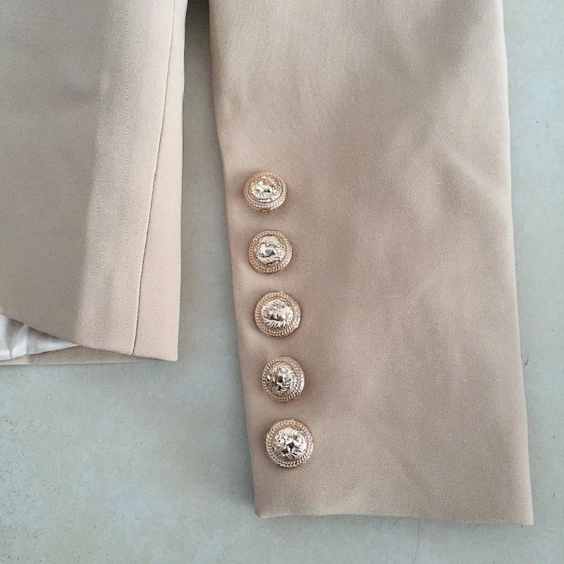 Женское офисное пальто двубортное с золотыми пуговицами Льва на осень зиму