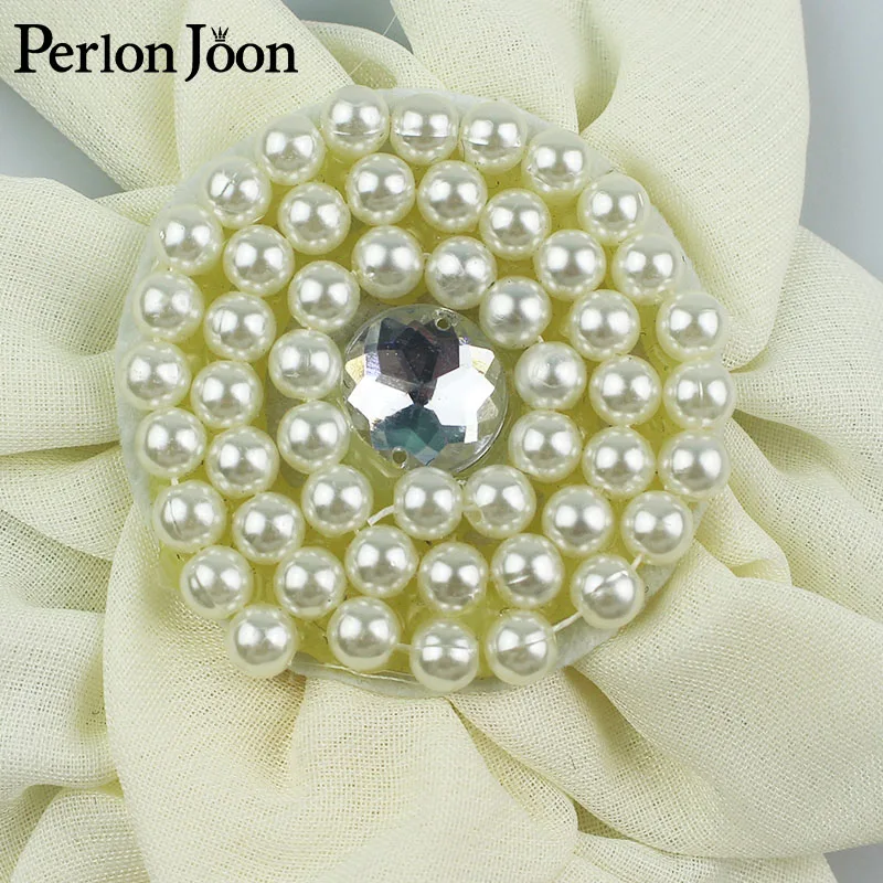 1 PCS Hot white pearl beaded leaf chiffon fabric Epaulette handmade craft sew on clothing hat decoration SG015 | Дом и сад