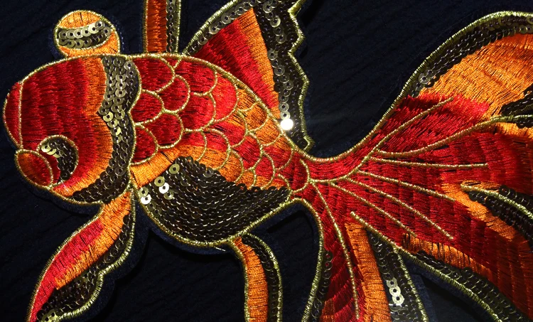 Лидер продаж ультратонкая вышитая аппликация Золотая рыбка с блестками нашивка