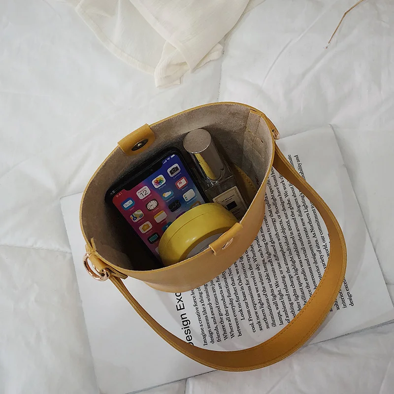 

Fashion Women Leather Large Capacity Bucket Bags Solid Button Wide Strip Handbags For Women Yellow Colour Sequined Shoulder Bags