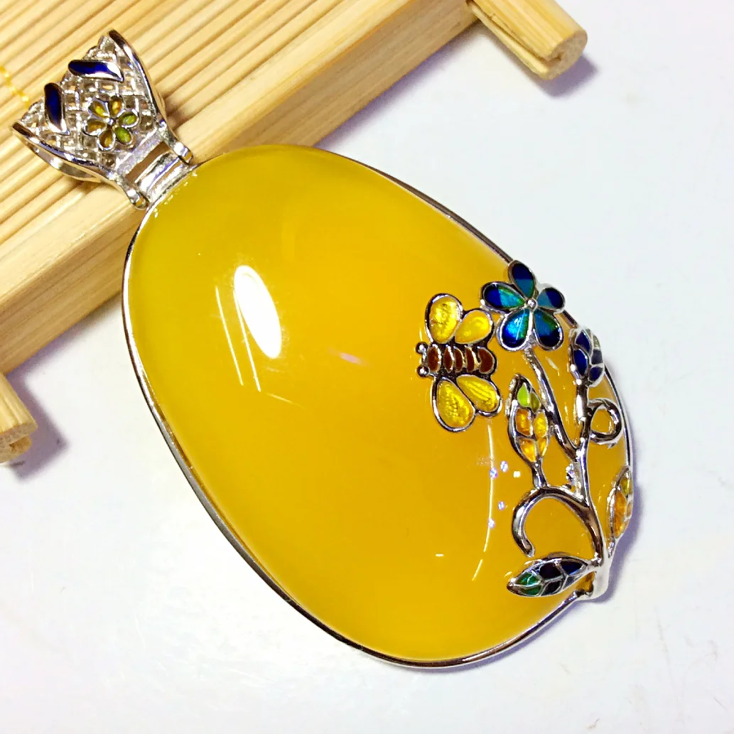 [S925] Серебряный кулон с инкрустированными натуральными цветами пчела