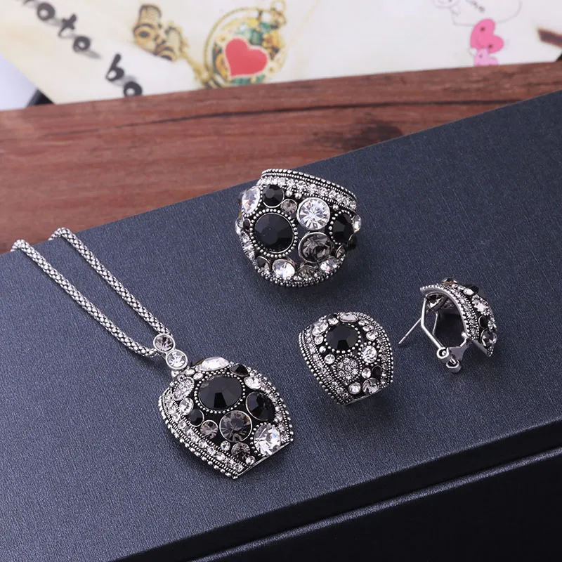 Feelgood Silver Color Vintage Jewellery Set White And Black Crystal Jewelry Sets With Necklace Stud Earrings Ring For Women Gift | Украшения