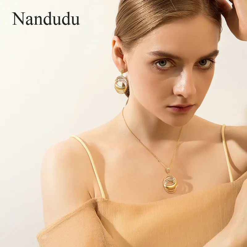 Nandudu три тона золото Геометрическая линия крест ожерелье серьги Ювелирные наборы