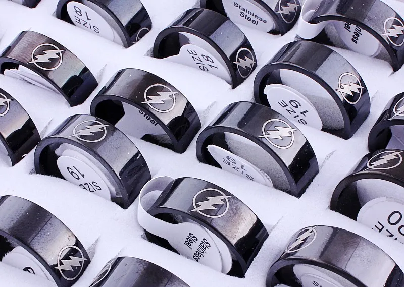 Оптовая продажа крупные партии 5 шт. 8 мм Raiden дизайн черное кольцо из нержавеющей