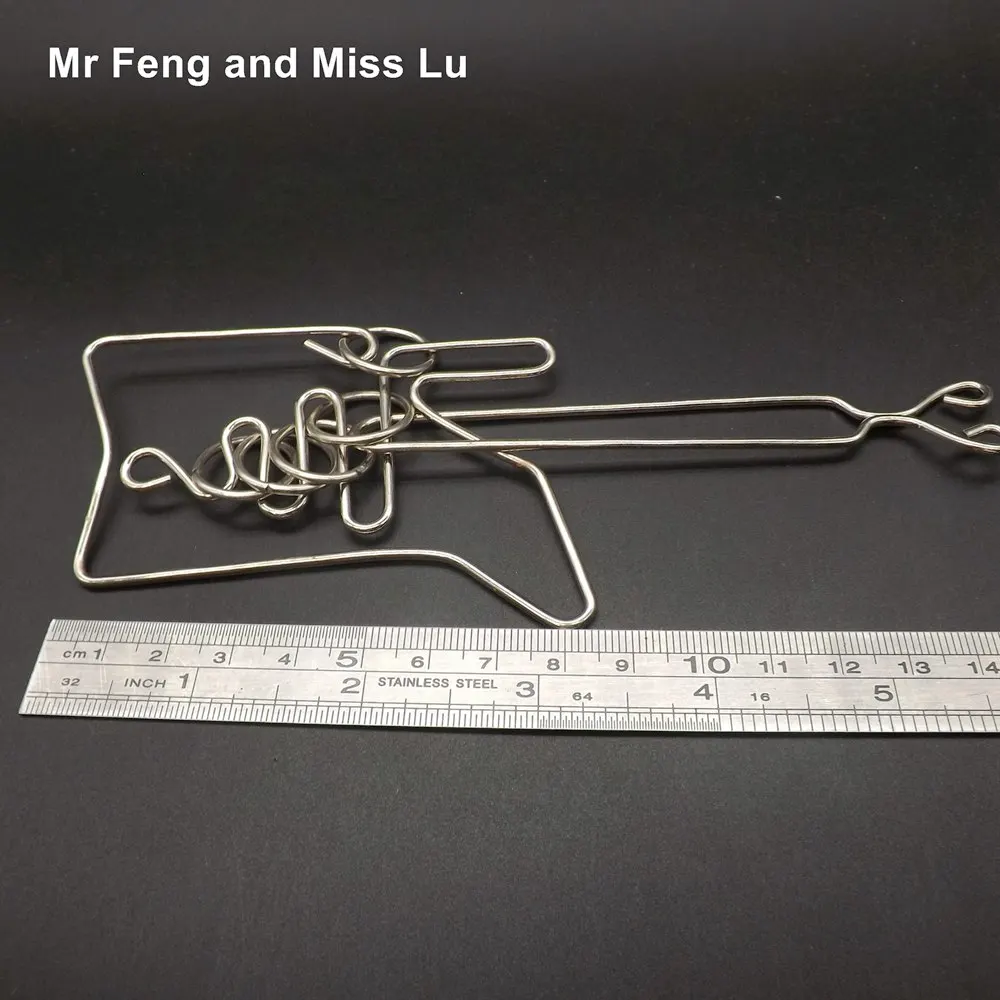 Забавные туфли на высоком каблуке с кольцом-пазлом из металлической проволоки