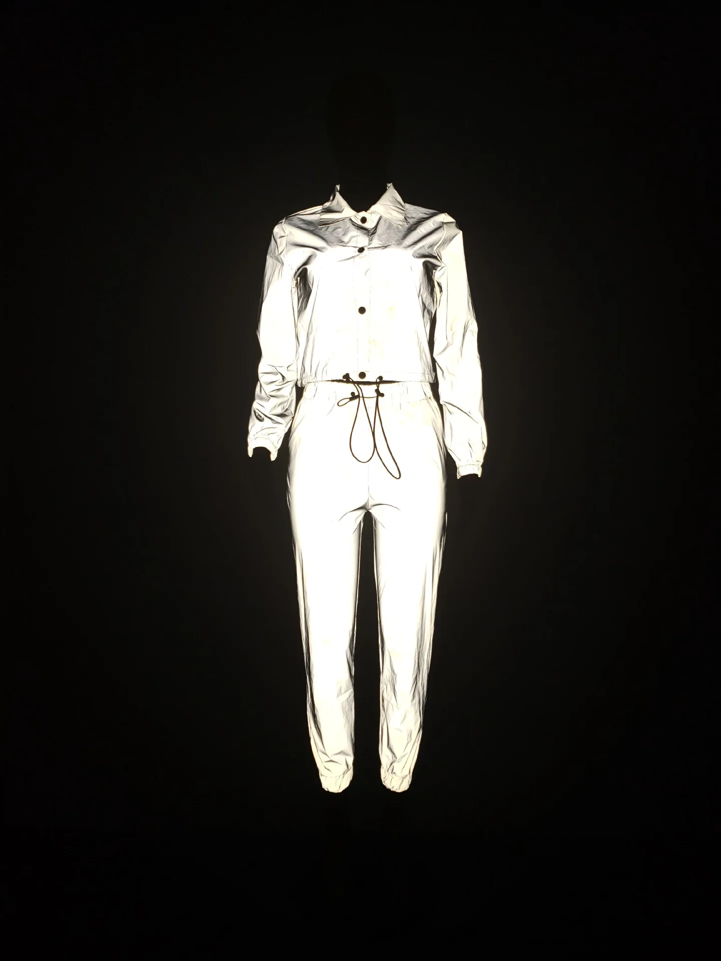 Новая мода Светоотражающие комплект из двух предметов Drawstring укороченный топ и