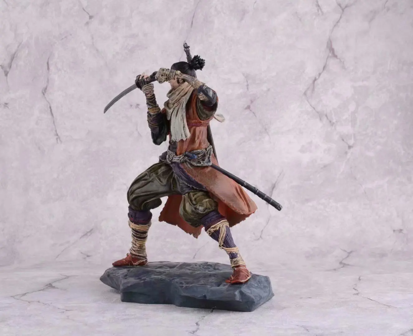 Игра SEKIRO: Shadows Die Twice Character Wolf модель игрушки|Игровые фигурки и трансформеры| |