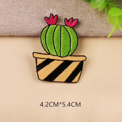 1pcs Mix Cactus Patch for Clothing Iron on Embroidered Sew Applique Cute Patch Fabric Badge Garment DIY Apparel Accessories 121 - Цвет: 56G