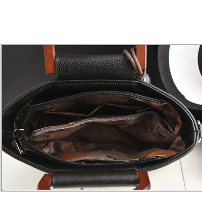 Женская сумка-мессенджер из искусственной кожи с деревянной ручкой и кисточками