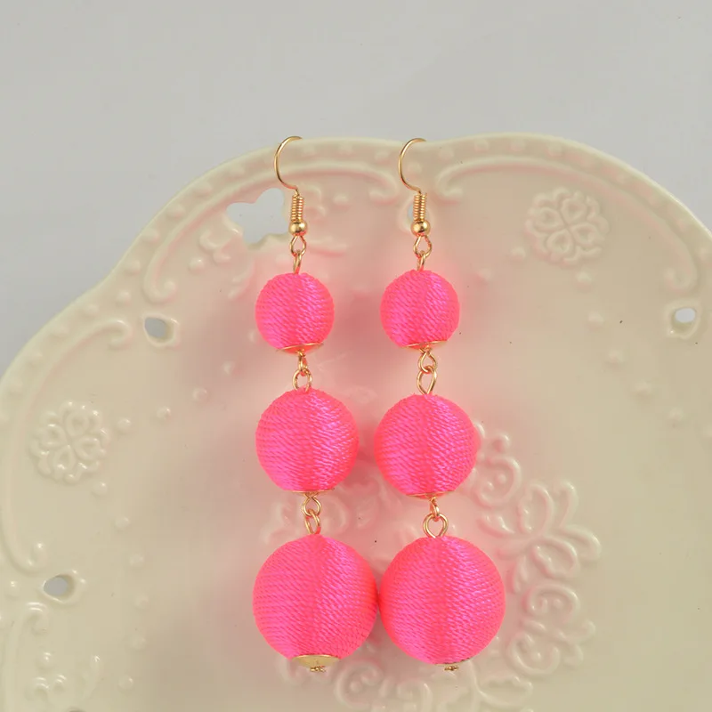 Классические флуоресцентные серьги с помпонами трехуровневые капельки резьбой